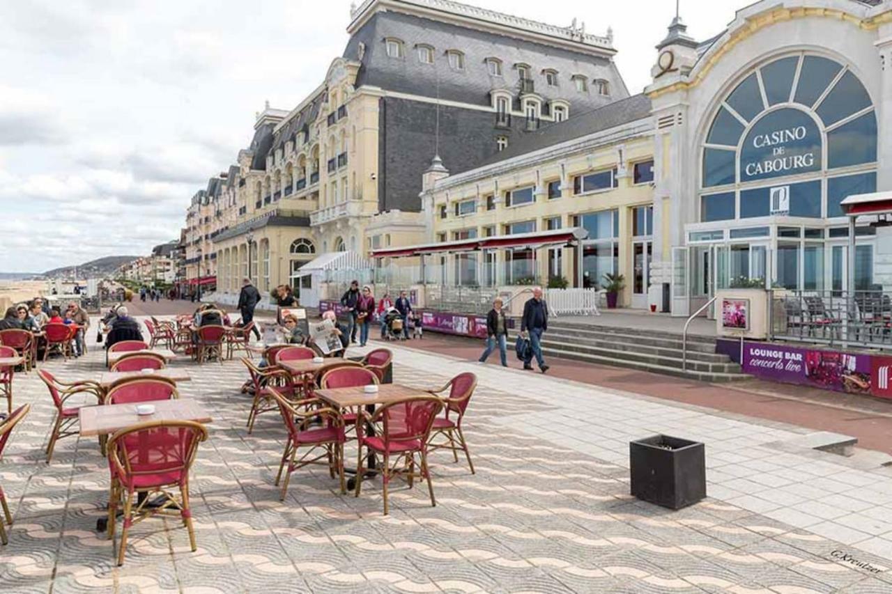 Charmant 2 Pieces A 500 M Des Plages Et Du Centre Кабур Экстерьер фото